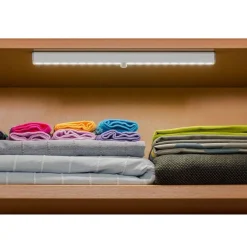 LED Skabslys, aluprofil. m/sensor og batteri