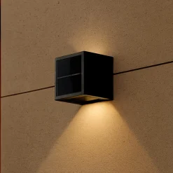 Solcellelampe Væglampe | 20lm | CCT LED | IP44 | Up & Down kube
